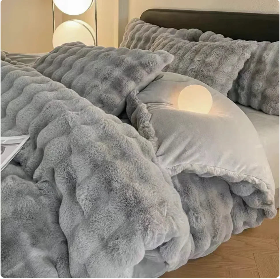 Style Loft Collection Hyper-Plush Thermal Coral Fleece 4-Piece Bedding Set