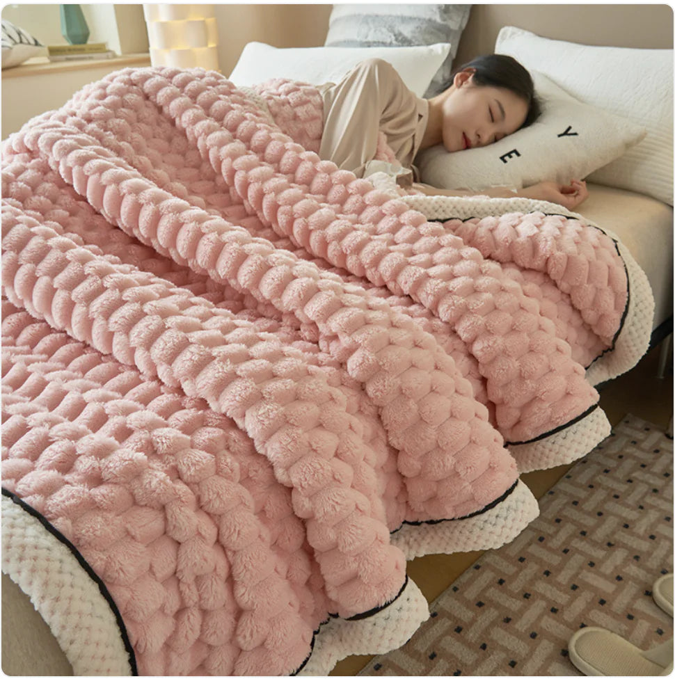 Style Loft Collection Ultra-Plush Coral Flannel Insulated Thermal Blanket