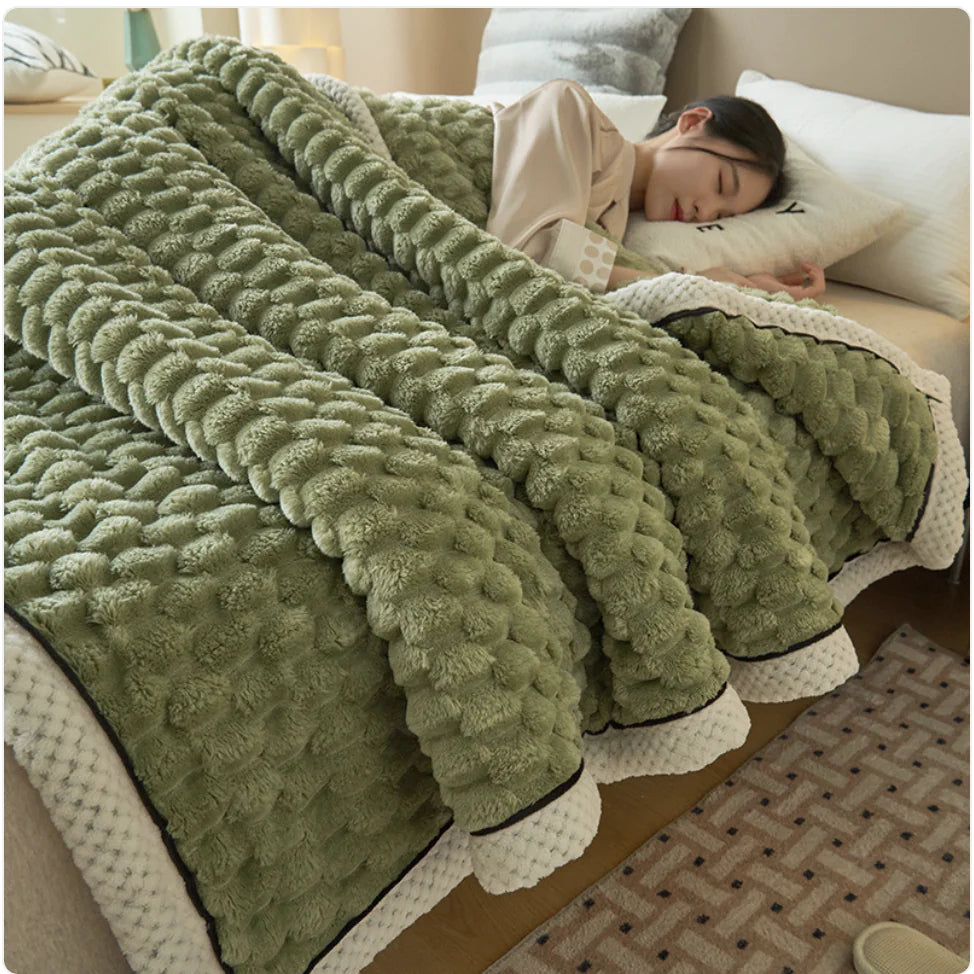 Style Loft Collection Ultra-Plush Coral Flannel Insulated Thermal Blanket