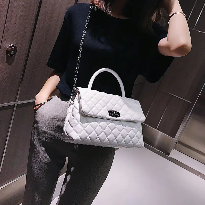 Style Loft Collection Diamond Quilted Chain Bag