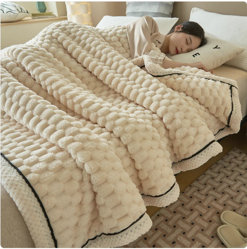 Style Loft Collection Ultra-Plush Coral Flannel Insulated Thermal Blanket