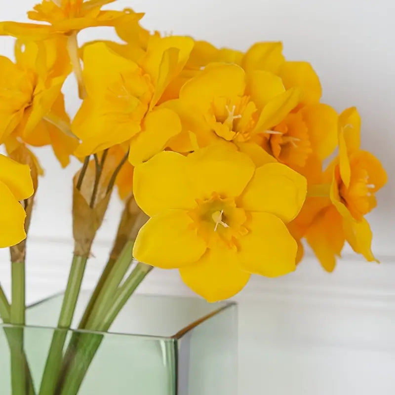 Style Loft Collection One Bunch of Silk Daffodil Flowers