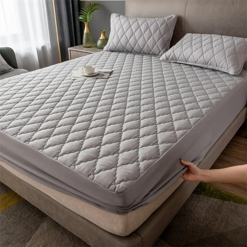 Style Loft Collection Luxuriously Plush Waterproof Mattress Protector