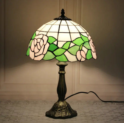 Style Loft Collection Exquisitely Elegant Antique New York Comfort Table Lamp