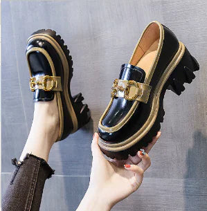Style Loft Collection Shiny Vintage Clasp Buckle Shoes