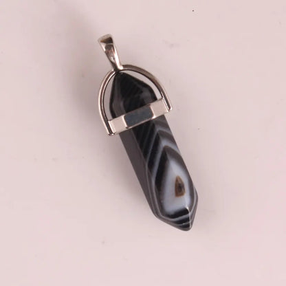 Style Loft Collection Natural Stone Crystal Agate Pendant