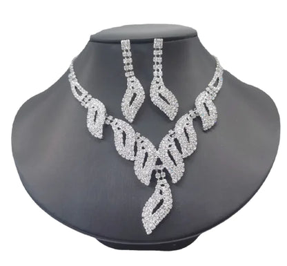 Style Loft Collection Luxury Bridal Necklace & Earrings Set