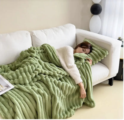 Style Loft Collection Double-Sided Soft Vegan Velvet Fur Blanket