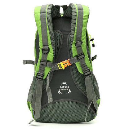 Style Loft Collection OutdoorStyle Adventure Trek 40L Mountaineering Backpack