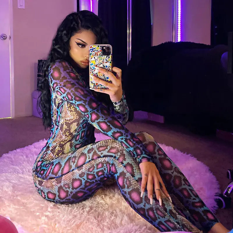 Style Loft Collection Beline Serpentine Long-Sleeve Bodysuit